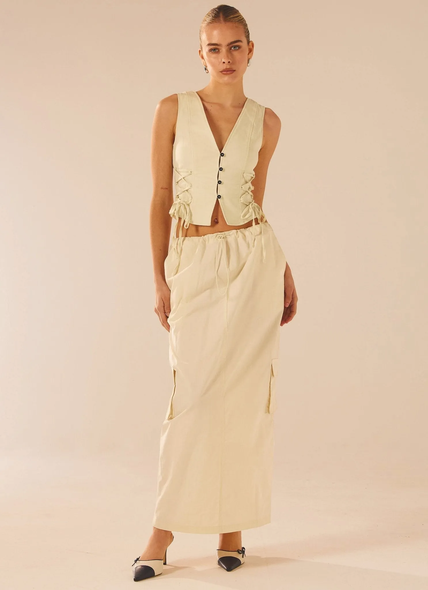 Alessa Tie Side Vest - Cream