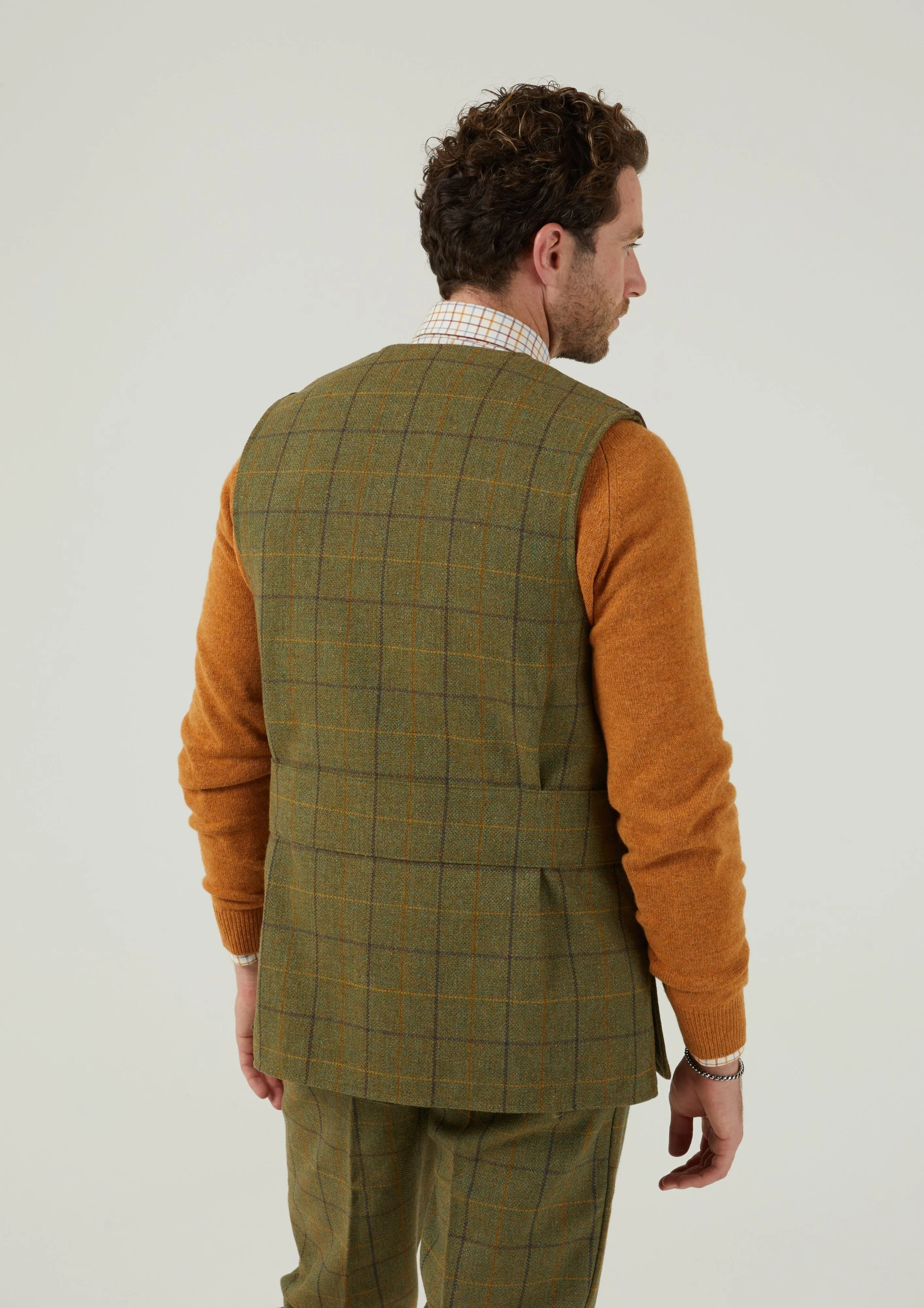 Rutland Men's Tweed Shooting Waistcoat In Dark Moss - Shooting Fit