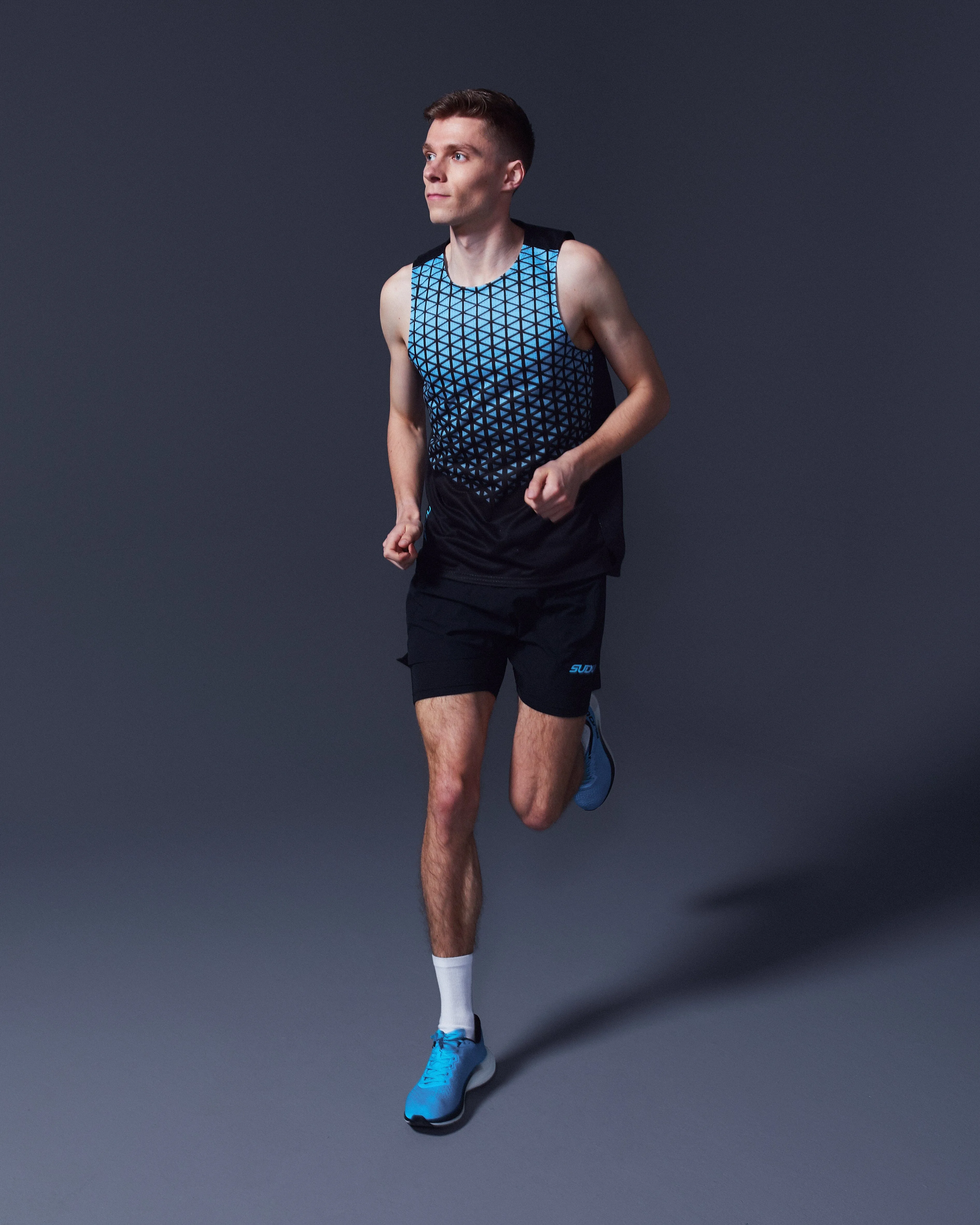 SRV 01 Run Vest - Black/Light Blue